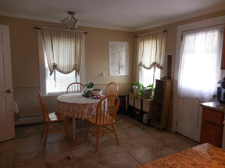 11 W Green St #1 — Photo 6