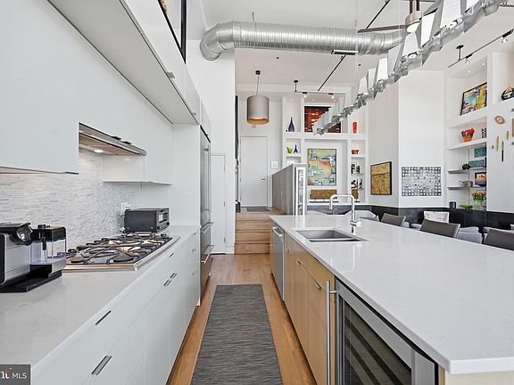 4th image of 1401 Church St NW #Penthouse 510