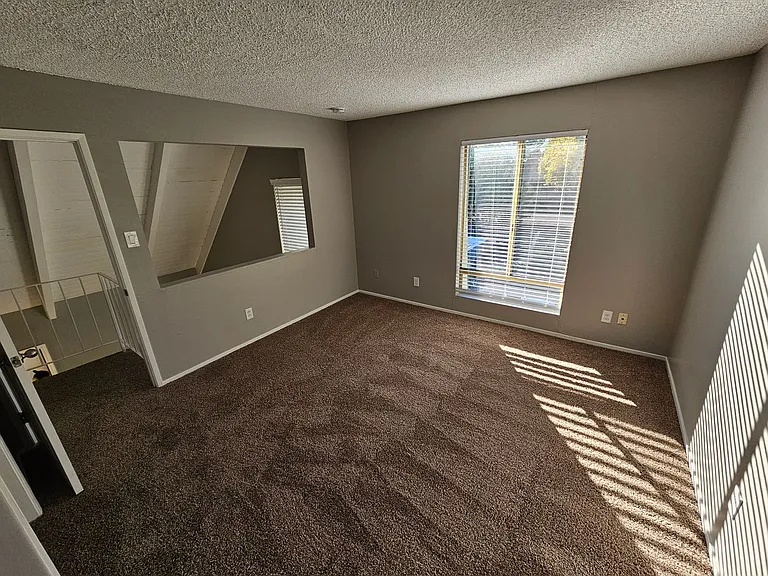 Providence House Apartments — Photo 21