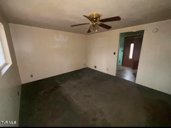 200 Cedar St, Appalachia, VA 24216