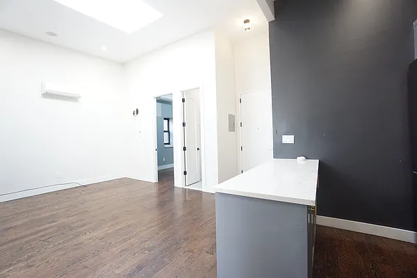 Rented by Rennit Inc. | media 20