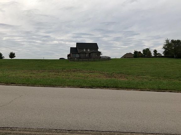 5th image of 103 Mahogany Dr