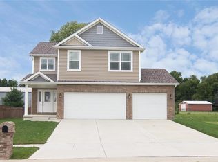 1511 N Parc Grove Ct, O'Fallon, IL 62269