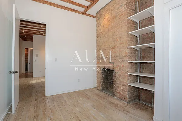 Rented by Zone Corp | media 18