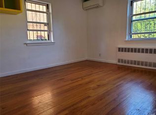 13031 58th Rd, Flushing, NY 11355