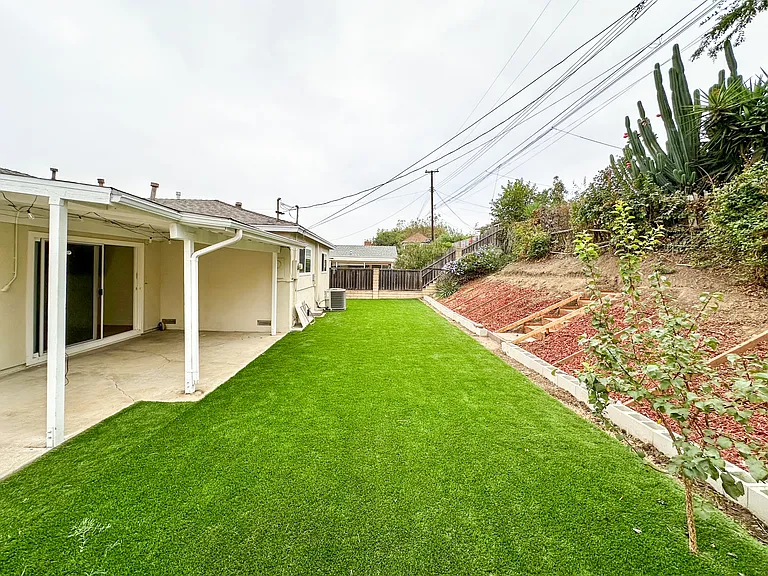 18448 La Guardia St?rowland Hts — Photo 20