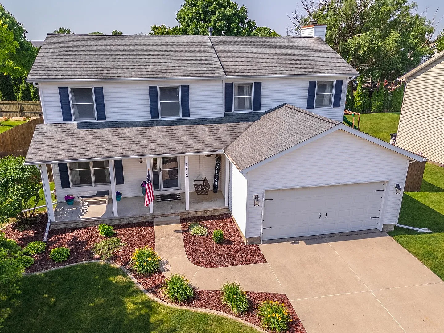 1712 Royal Pointe Dr photo 1