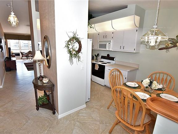 5th image of 12144 SW Egret Cir APT 1607