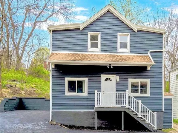 6630 Library Rd, South Park, PA 15129