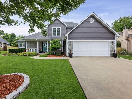 1328 S Redbud St, Ottawa, KS 66067