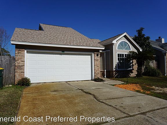 2nd image of 397 Canterbury Cir NW