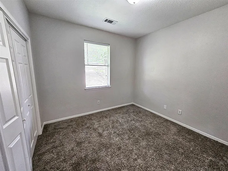 2919 Desert Oasis Ln — Photo 17