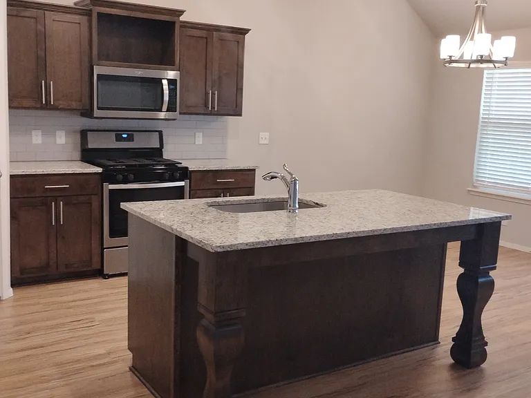 2615 W Baton Rouge Pl — Photo 10
