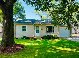 419 Blackhawk St, Joliet, IL 60432