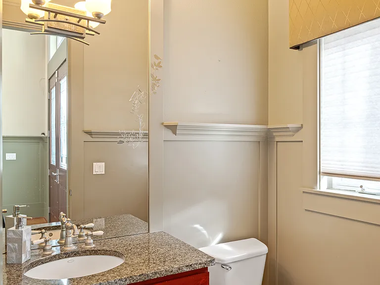 1518 S 5th Pl — Photo 24