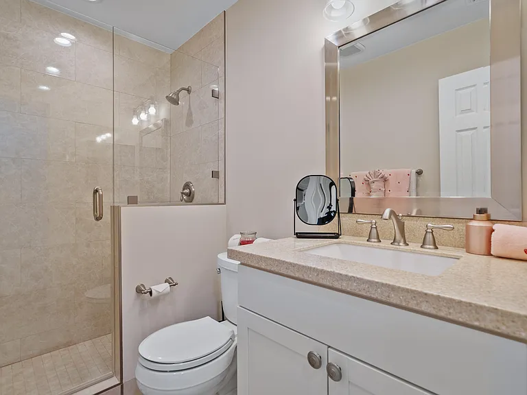 13324 Bedford Mews Ct — Photo 15