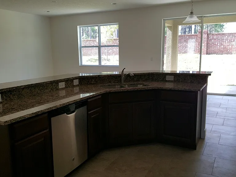 1065 Vinsetta Cir — Photo 5