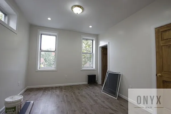 Rented by Onyx | media 8