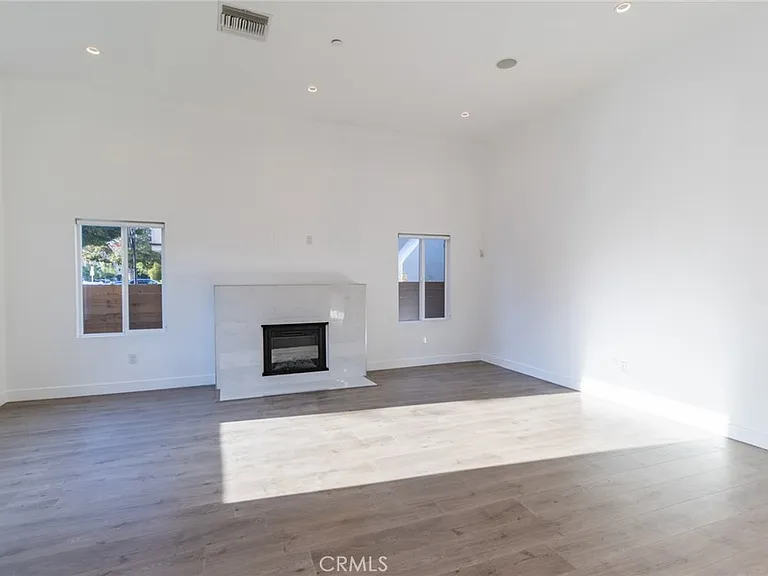 1480 S Durango Ave — Photo 8