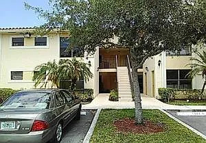 1522 Lake Crystal Dr #F — Photo 1