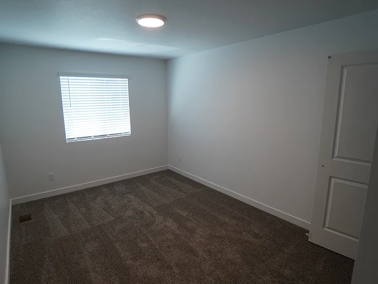 977 S Swoop Dr — Photo 22