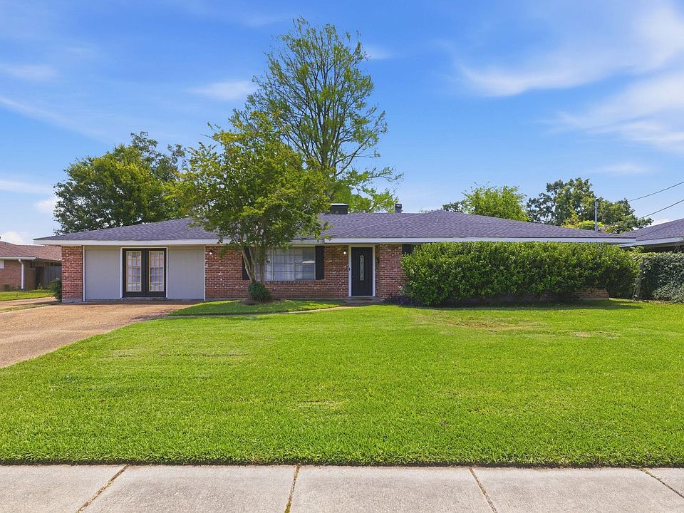 1st image of 563 Jefferson Dr