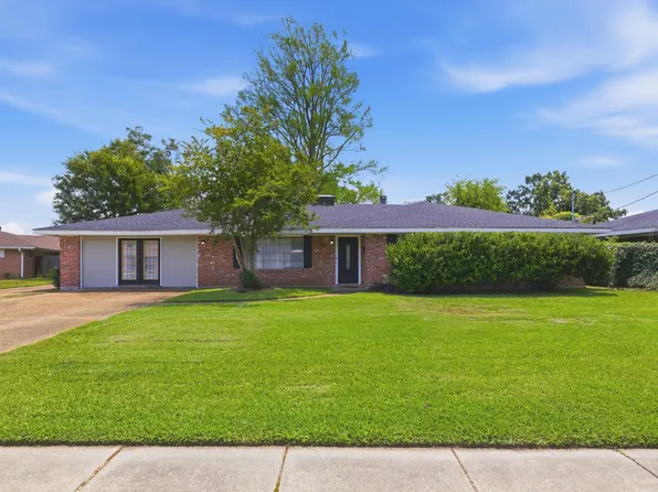 563 Jefferson Dr, Lake Charles, LA 70605