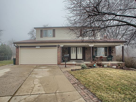 3rd image of 4251 Joan Dr
