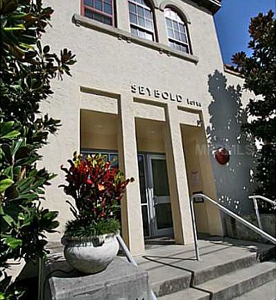 2nd image of 1501 W Horatio St APT 108