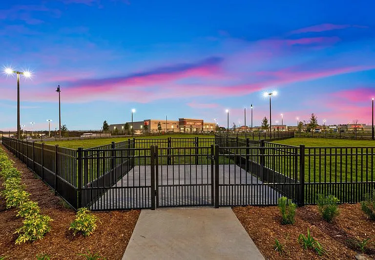 Apex Posner Park