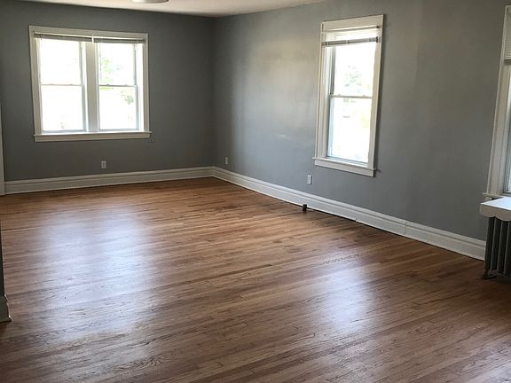 4th image of 7950 Ogden Ave #3919-2