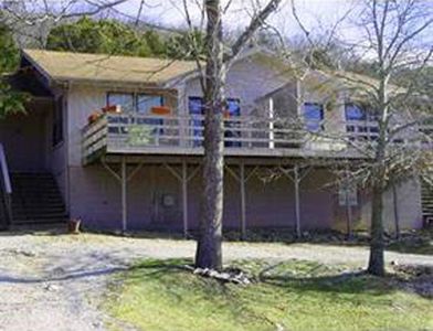 62 Hillside Dr, Eureka Springs, AR, 72631