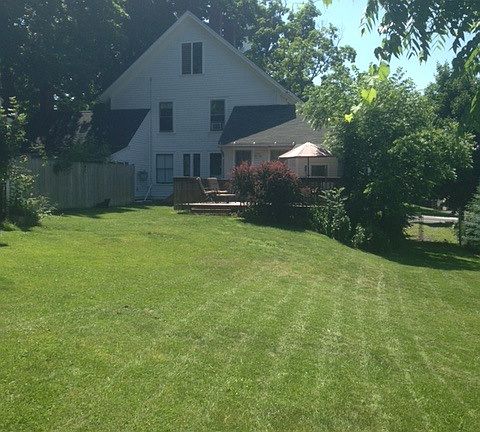 Large fenced in backyard - separate from other side