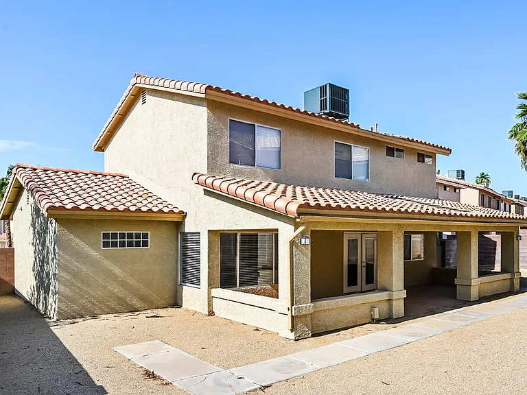 1512 Spreading Oak Dr — Photo 15