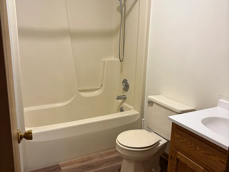 260 Clark St #B — Photo 3