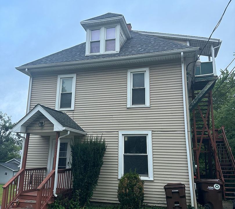 1st image of 633 S Center St #B