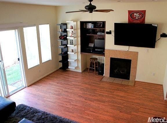 3rd image of 2930 Flora Springs Way