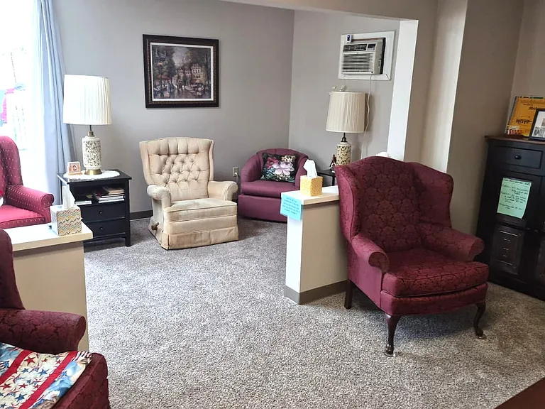 103 W Keller St #9 — Photo 6