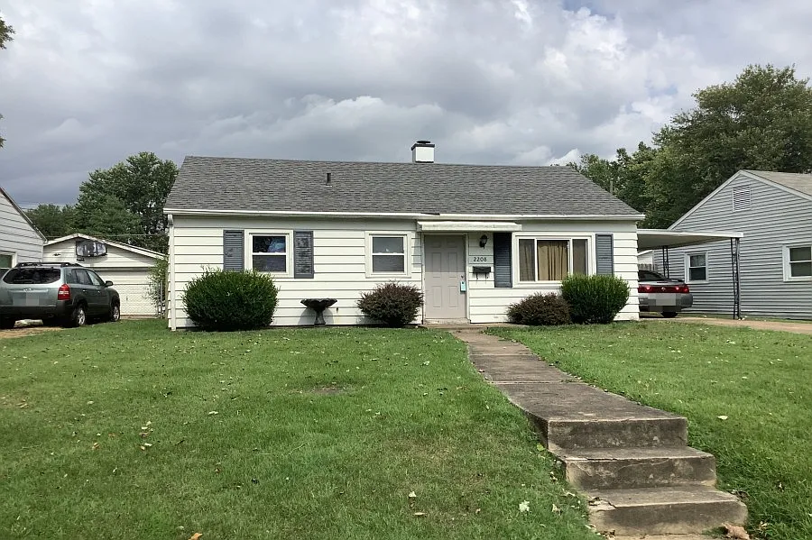 2208 Herbert Ave photo 1