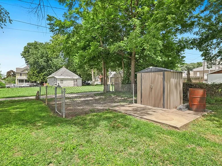 123 W Valley St — Photo 17