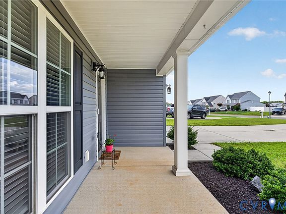 4th image of 311 Cardinal Rd
