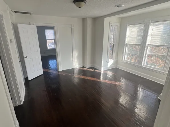 875 Burr St #2, Saint Paul, MN 55130