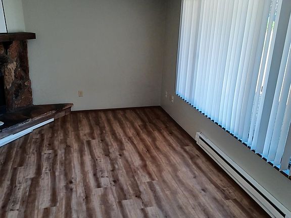 2nd image of 17218 5th Ave E
