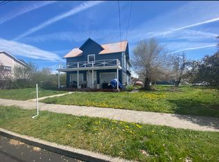 646 NE Court St APT 2, Prineville, OR 97754