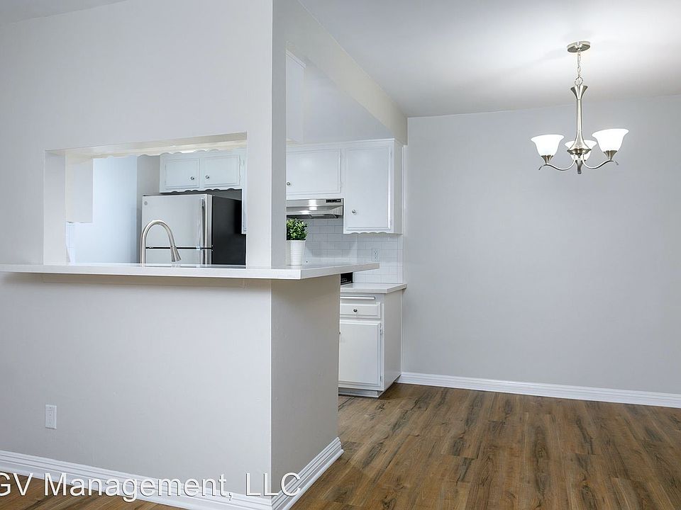 1st image of 633 W Sierra Madre Blvd APT 5