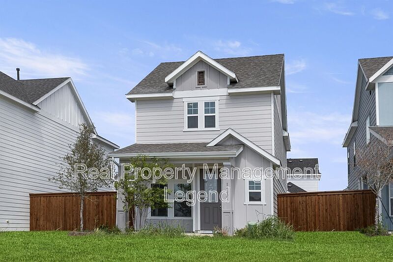 1st image of 1402 Apricot Ln