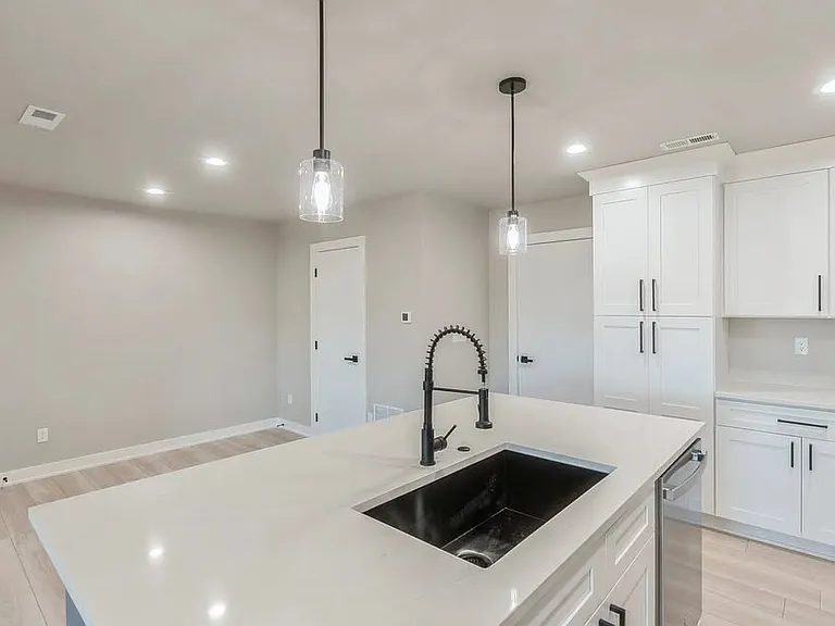 14407 Springbrook Trl #14407 — Photo 14