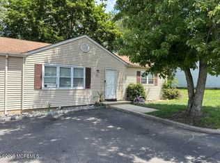 3B Primrose Ln, Jackson, NJ