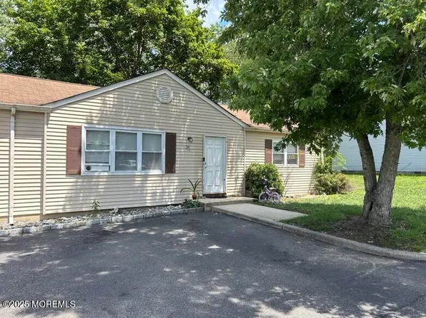 3B Primrose Lane, Jackson, NJ 08527