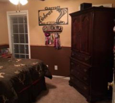 2nd image of 749 Live Oak Dr